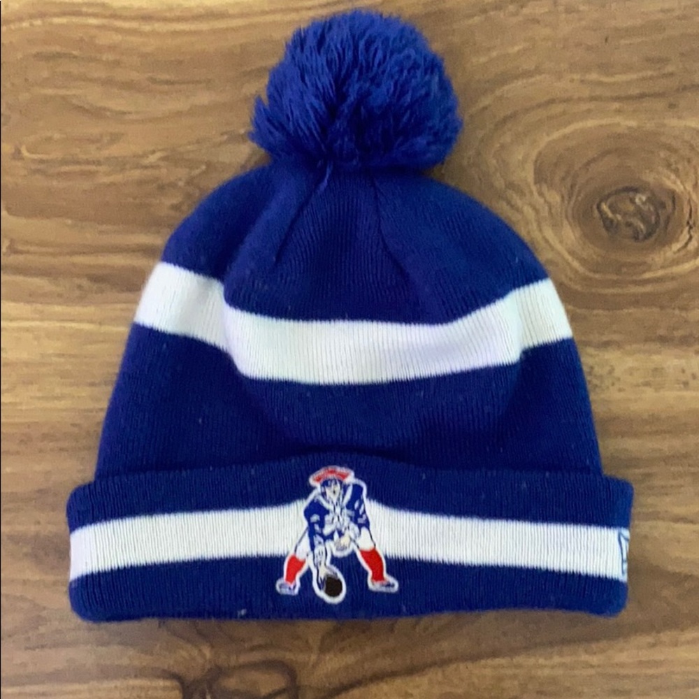 New Era Patriots sideline winter Pom Pom hat